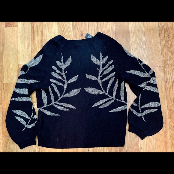 NWT Lucky Brand Sweater Large - Picture 2 of 5